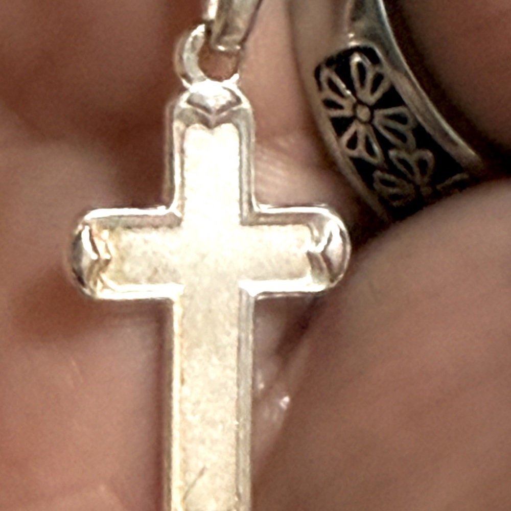 Solid sterling Silver Cross Pendant Necklace vintage
